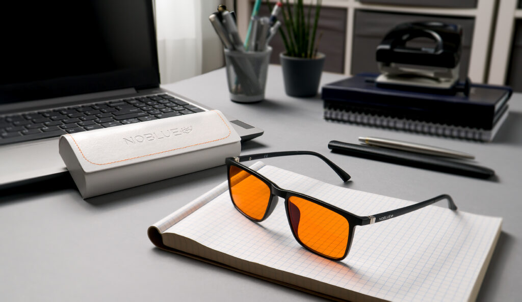 Zdjęcie aranżacyjne okularów